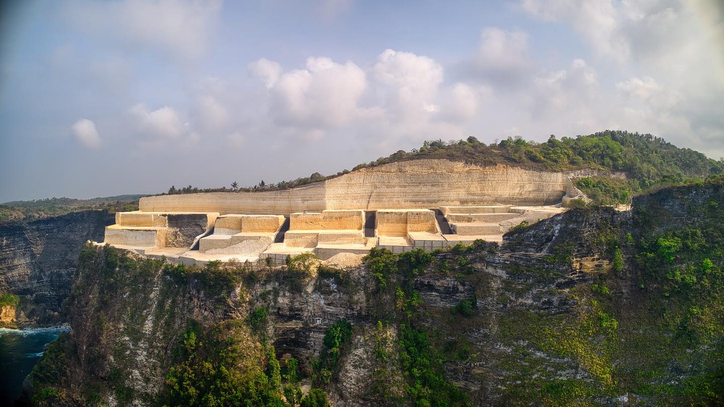 For Sale 4 Are Land in The Kelingking Cliff Nusa Penida